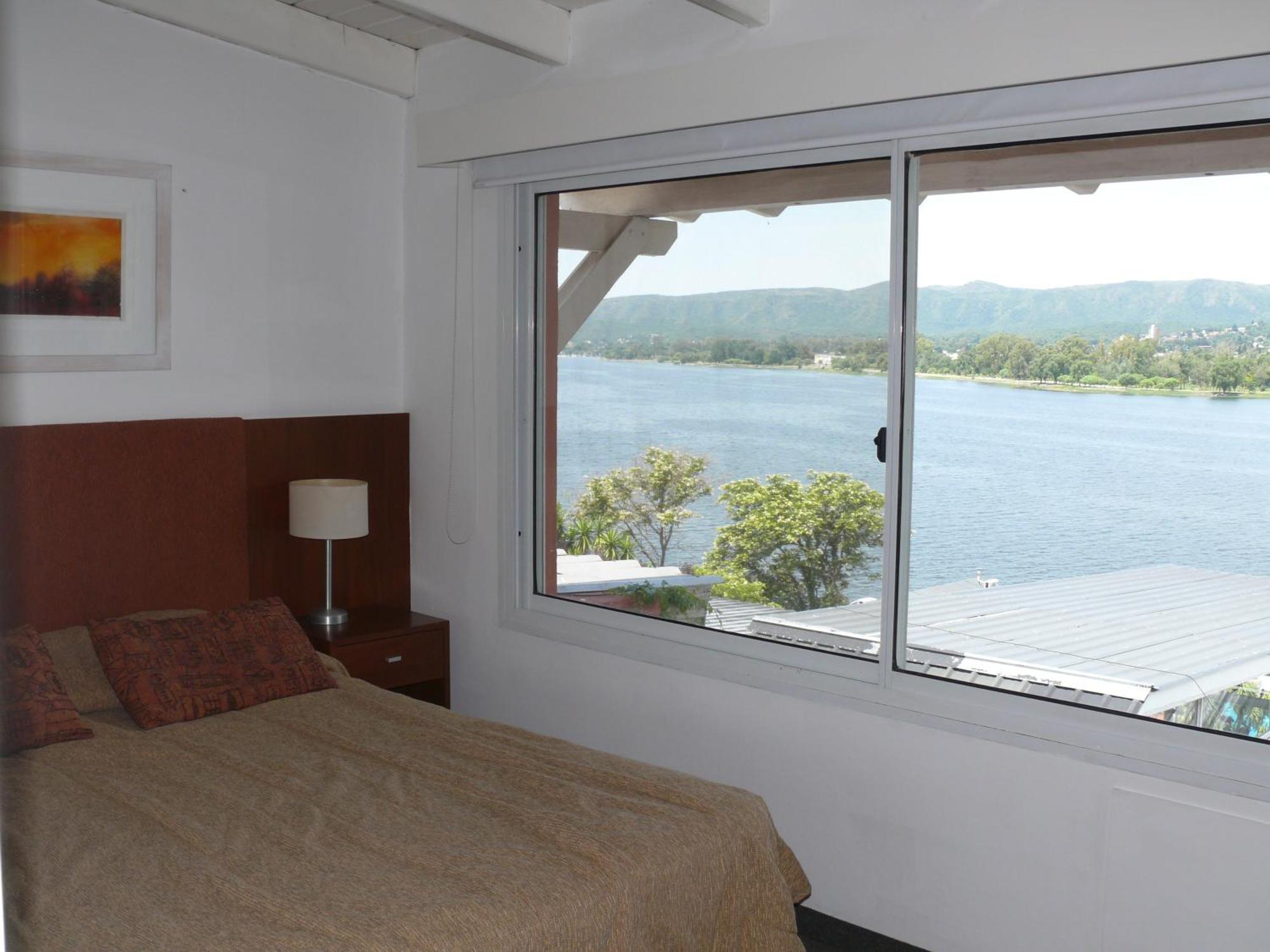 Lake Buenavista Apart Hotel & Suites Villa Carlos Paz Esterno foto