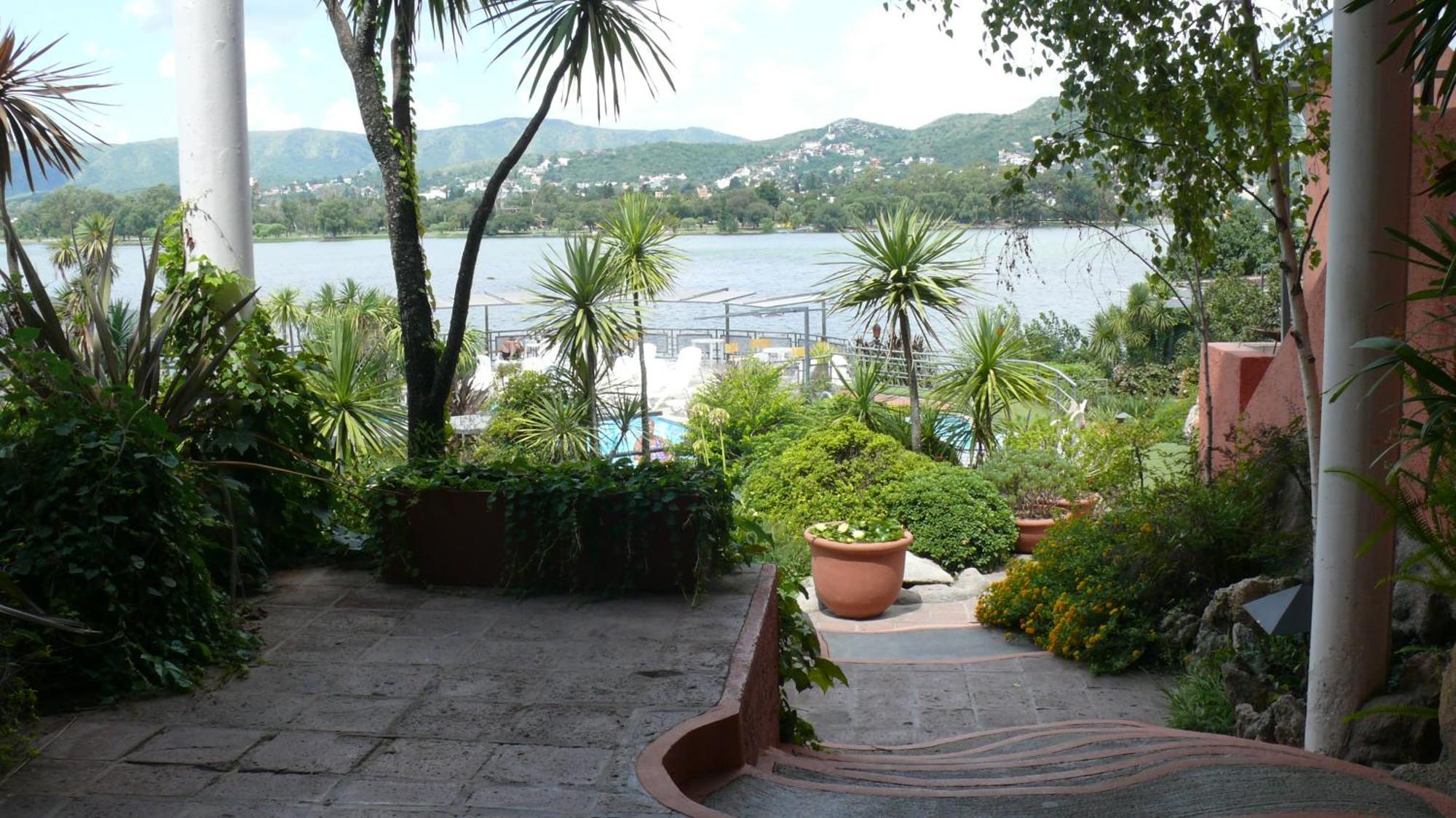 Lake Buenavista Apart Hotel & Suites Villa Carlos Paz Esterno foto